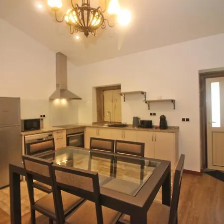 Casa Da Lameira Ii By Casas