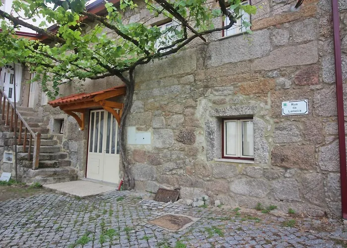 Casa Da Lameira Ii By Casas *